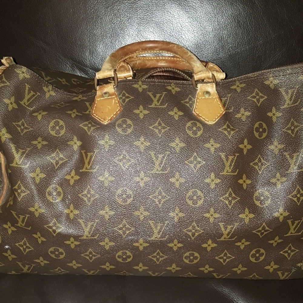 Vintage Louis Vuitton 40 Speedy